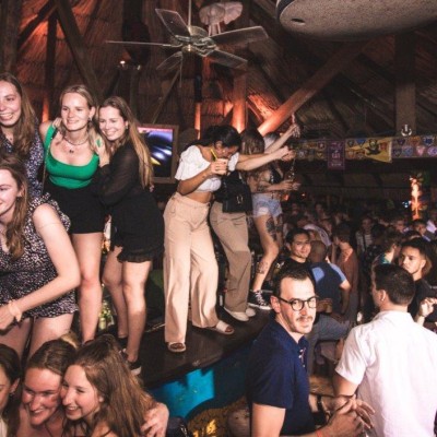 MooMba Beach (Bar)